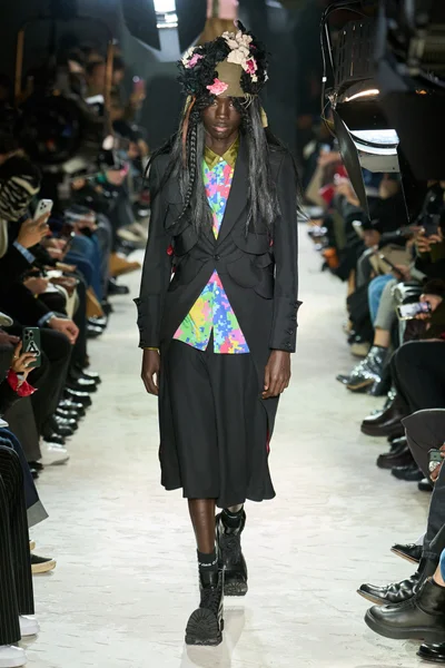 Look 14